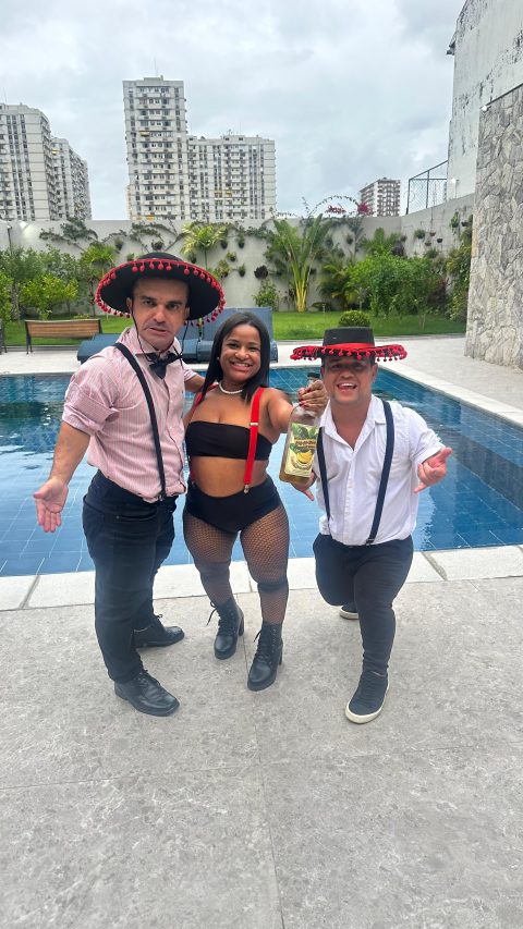 Anões tequileiros profissionais em eventos no Rio de Janeiro - Galeria de fotos de casamentos, aniversários e festas corporativas